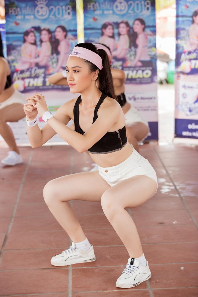 Hoa hậu Việt Nam 2018: Các người đẹp thể thao sung đến mức ban tổ chức cũng nhảy vào tham gia