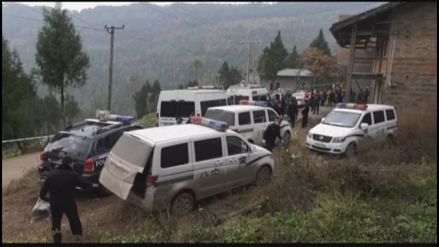 Ra ruộng xới đất, bà nội kinh hoàng đào được thi thể của cháu trai, vạch trần tội ác không thể dung thứ của con trai mình Ra ruộng xới đất, bà nội kinh hoàng đào được thi thể của cháu trai, vạch trần tội ác không thể dung thứ của con trai mình