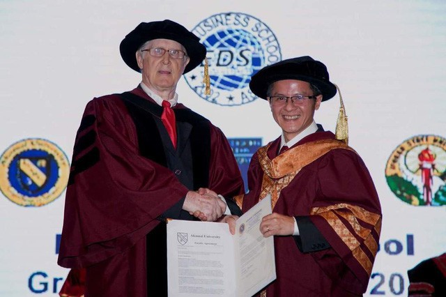 Trợ lý ông Đặng Lê Nguyên Vũ: Có dịp Tết, Chủ tịch tặng các anh em cấp lãnh đạo cuốn Khác biệt hay là chết