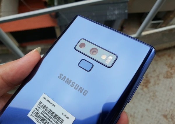 Mở hộp Galaxy Note 9: Mẫu smartphone đắt nhất thị trường di động