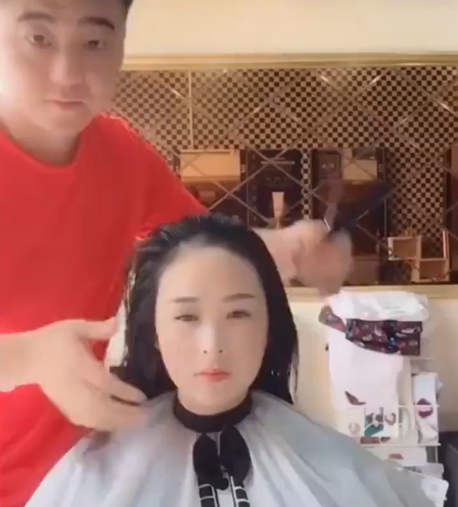 Con gái ai cũng nên cắt tóc ngắn 1 lần để biết bạn có thể thay đổi đáng ngạc nhiên đến cỡ nào