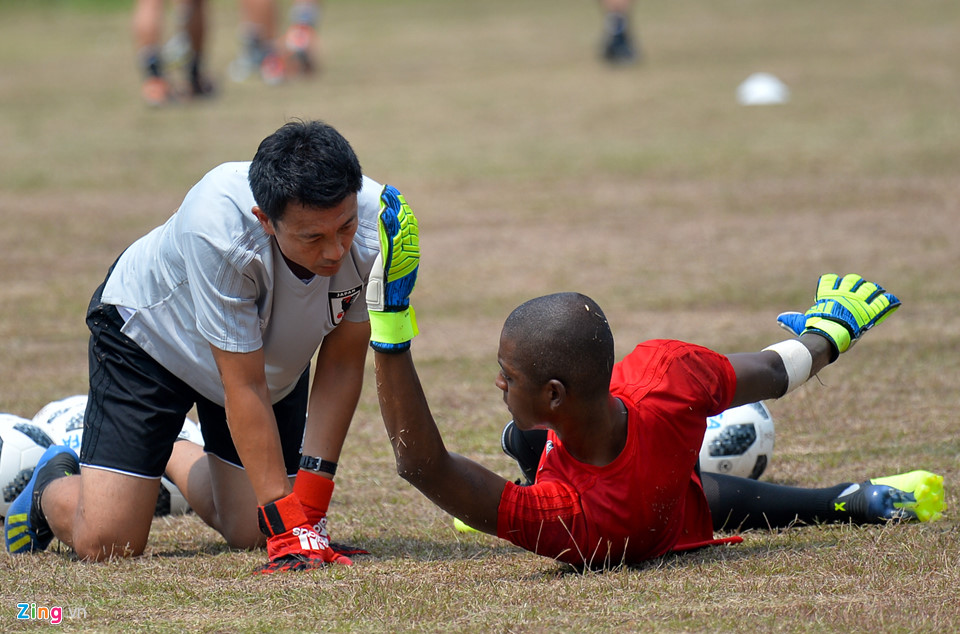 Cầu thủ Nhật Bản thoải mái trước đại chiến với Olympic Việt Nam