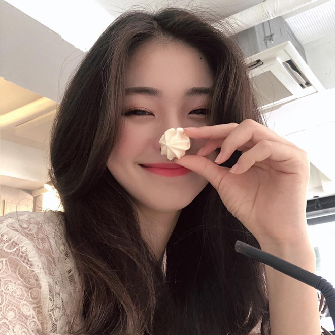 Cô bạn Hàn Quốc chiếm spotlight MXH nhờ sở hữu nụ cười đẹp như nắng