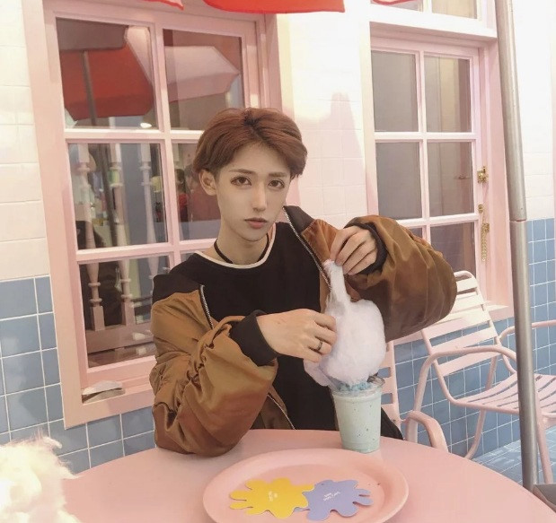 Giới trẻ sẵn sàng đập mặt xây lại để đẹp như hình selfie