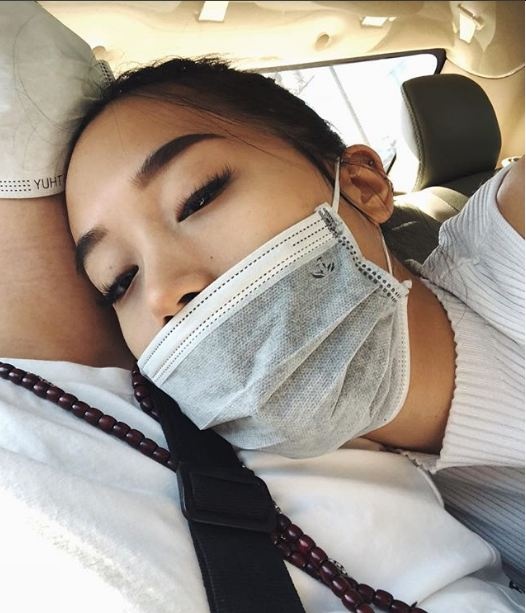 Huỳnh Anh nhắn nhủ khi bạn gái về Bỉ: Con điên đáng yêu của anh... anh yêu em