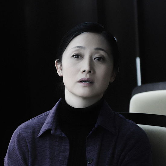 Sau 20 năm, Lệnh phi Ngụy Anh Lạc của phim Hoàn Châu cách cách bây giờ ra sao?