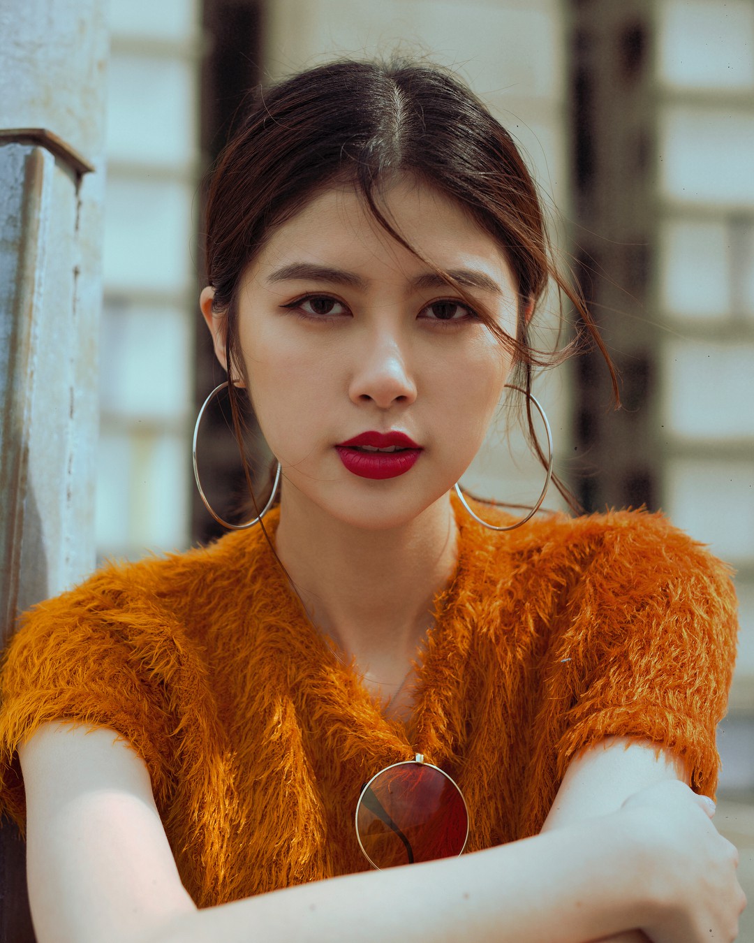 Sau tóc mái chuột gặm giờ lại đến kiểu râu gián: Nghe tên thì ghê mà khi nhìn thì nàng nào nàng ấy đều mơ màng xinh hết nấc