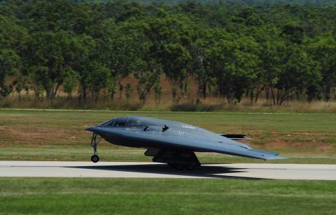 B-2 Spirit dễ bị tổn thương trước S-500