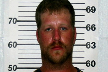 Cho bạn thân ở nhờ, người đàn ông chẳng ngờ dâng mỡ tận miệng mèo, mất vợ đã đành còn mất luôn cả mạng