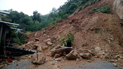 Huyện biên giới ở Thanh Hoá bị cô lập