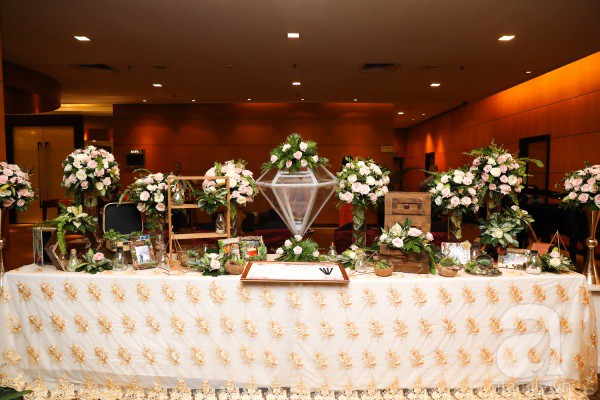 Cận cảnh không gian tiệc cưới lãng mạn của đám cưới Á quân Next Top Model 2010 Tuyết Lan và chú rể Việt kiều