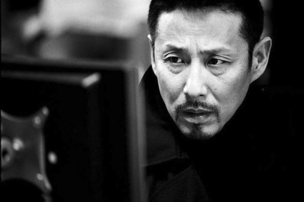 Dù xinh đẹp đến mấy nhưng với thái độ kênh kiệu, Angelababy khiến nhiều bạn diễn cạch mặt