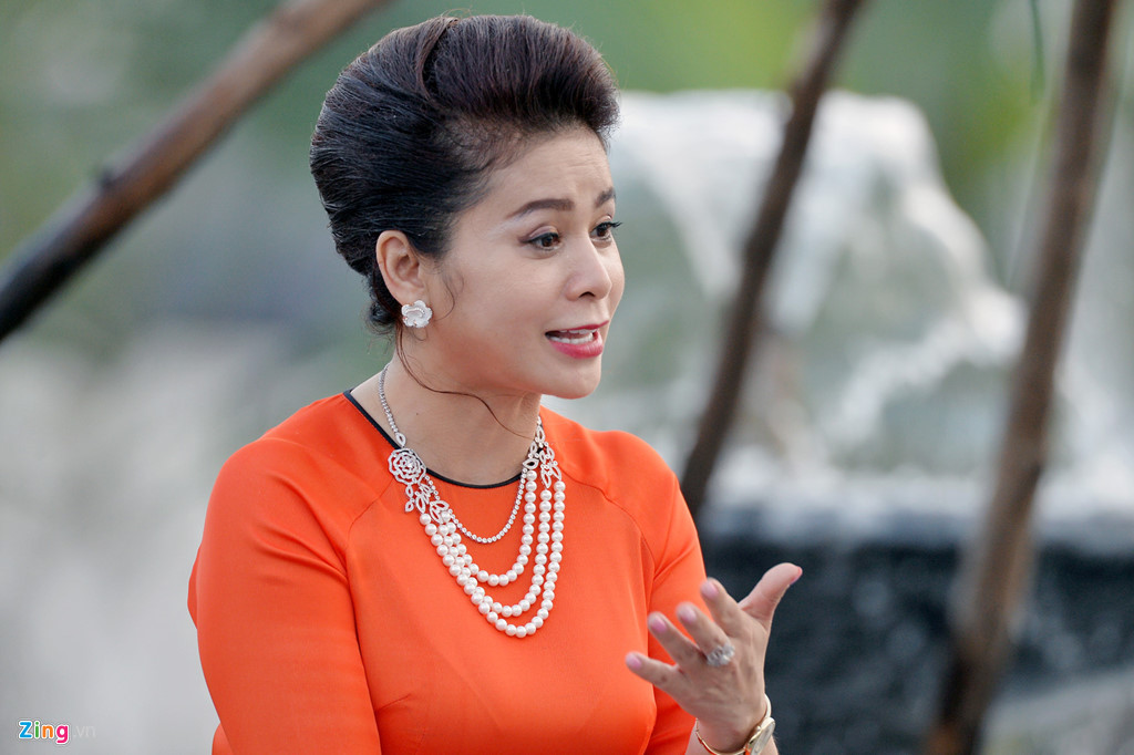 Bà Diệp Thảo: Vợ chồng chia cổ phần như chuyển túi phải qua túi trái