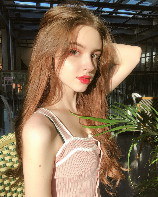 Ngất ngây với vẻ đẹp chuẩn búp bê của hot girl Uzbekistan 21 tuổi sống tại Hàn