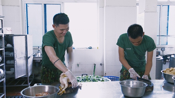 Sao nhập ngũ tập 7: Fan hâm mộ khấn khởi trước sự trưởng thành của Mr Cần Trô