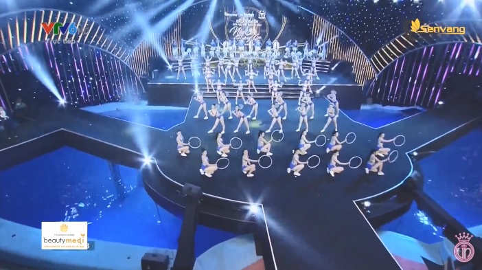 Trực tiếp Gala 30 năm Hoa hậu Việt Nam 2018: Cuộc hội tụ của các Nhan Sắc Hoàng Kim Trực tiếp Gala 30 năm Hoa hậu Việt Nam 2018: Cuộc hội tụ của các Nhan Sắc Hoàng Kim