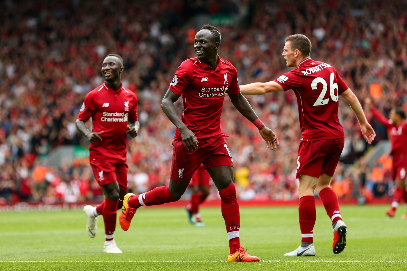 Chelsea đại chiến Arsenal, Ronaldo ra mắt Serie A