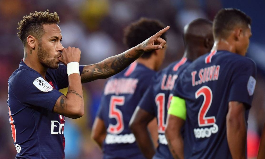 Chelsea đại chiến Arsenal, Ronaldo ra mắt Serie A