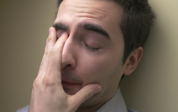 Dự định về nước định sẽ li dị vợ để cưới người tình, nhưng bộ dạng của vợ khiến tâm trí tôi bấn loạn