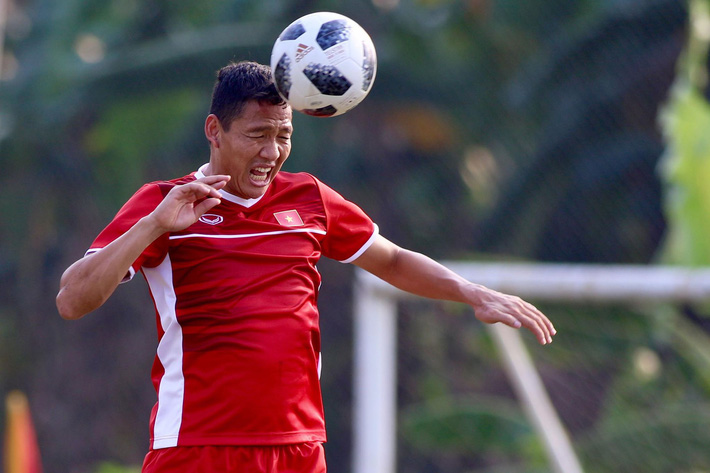 HLV Park Hang-seo đăm chiêu, nhăn nhó trong buổi tập cuối trước khi đụng độ Nhật Bản