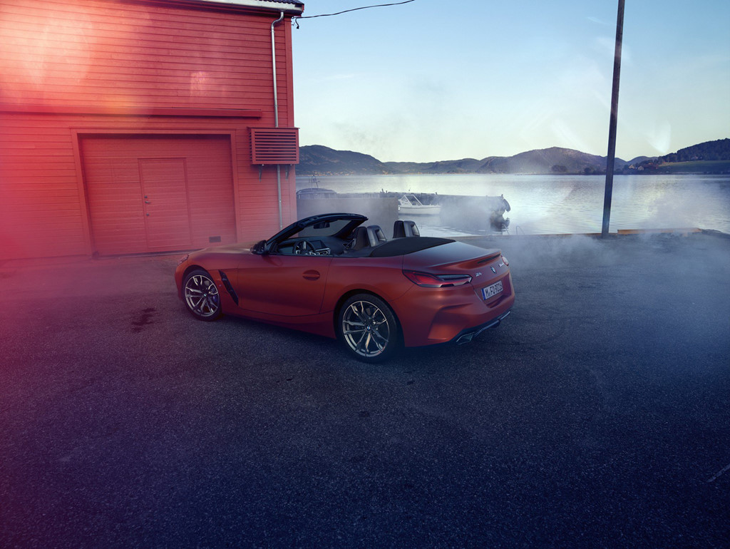 BMW Z4 M40i 2019 hé lộ hình ảnh nội thất