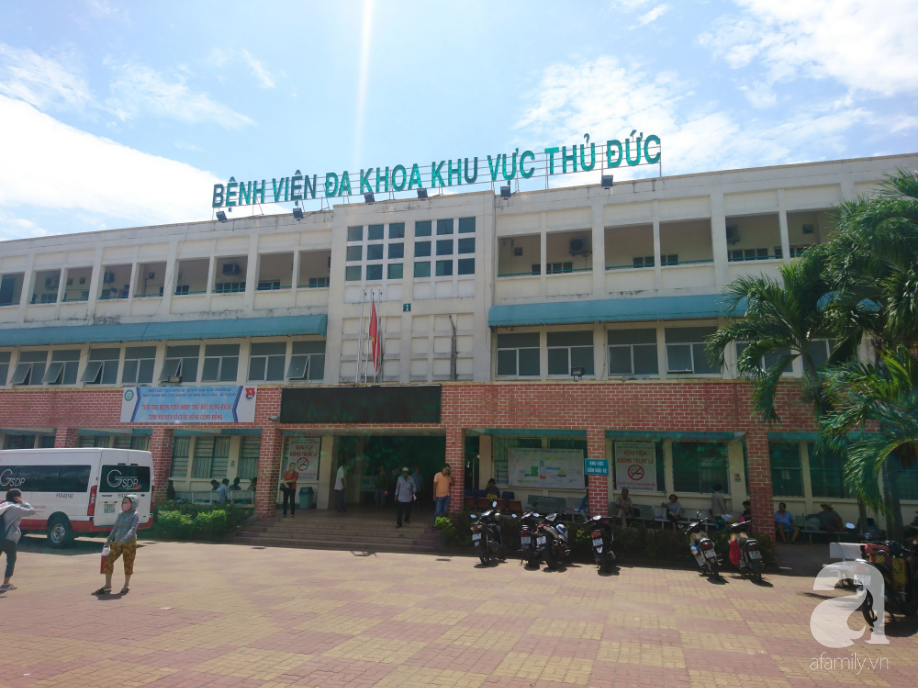 TP.HCM: Đang cấp cứu người gặp tai nạn, nữ điều dưỡng bị bạn của bệnh nhân dùng hung khí đâm rách vai