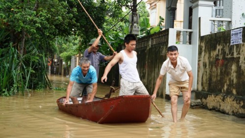 Hàng nghìn hộ dân thành phố Thanh Hóa ngập trong nước
