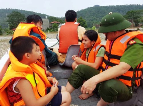 Hàng nghìn hộ dân thành phố Thanh Hóa ngập trong nước