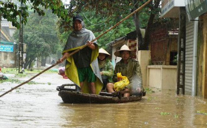 Hàng nghìn hộ dân thành phố Thanh Hóa ngập trong nước