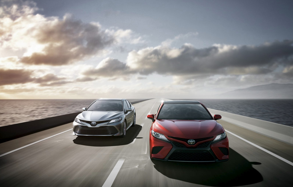 Toyota Camry 2019 có 5 phiên bản, giá từ 24.700 USD