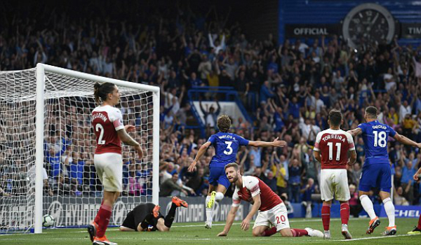 Chelsea hạ Arsenal nhờ pha làm bàn của hậu vệ