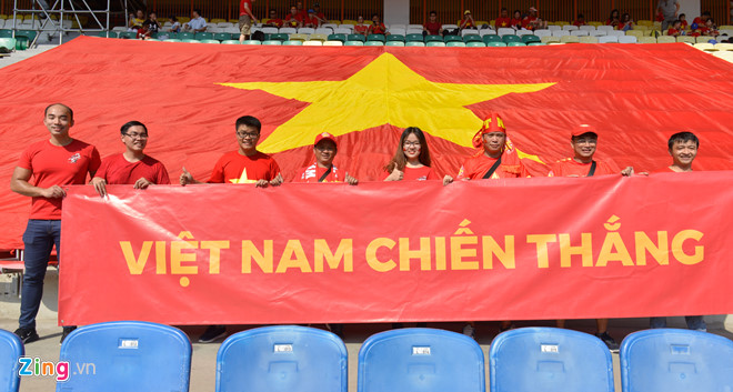 Đánh bại Nhật Bản 1-0, Olympic Việt Nam dẫn đầu bảng tại ASIAD