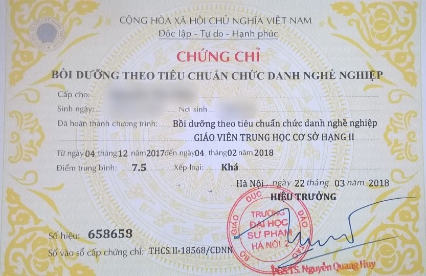 Hiệu trưởng tự phong 25 tuổi bị bắt, hàng trăm học viên và giáo viên hoang mang với chứng chỉ giả