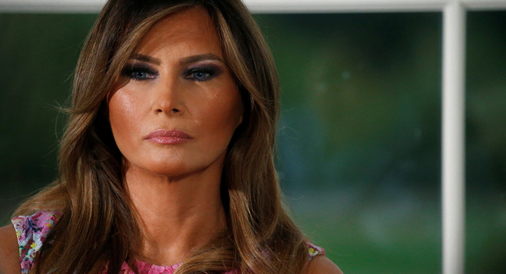 Cựu trợ lý của Trump: Nếu ly hôn, Trump sẽ trục xuất vợ khỏi Mỹ