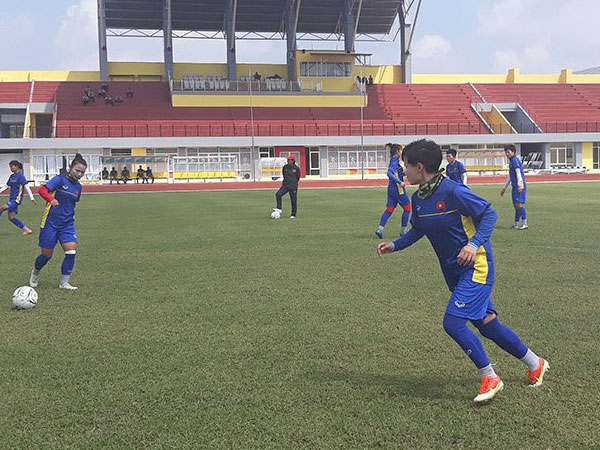 Trận nữ Việt Nam vs Thái Lan bị bạc đãi