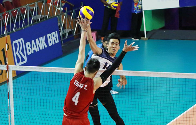 Bóng chuyền nam Việt Nam bất ngờ thắng Trung Quốc tại ASIAD 18