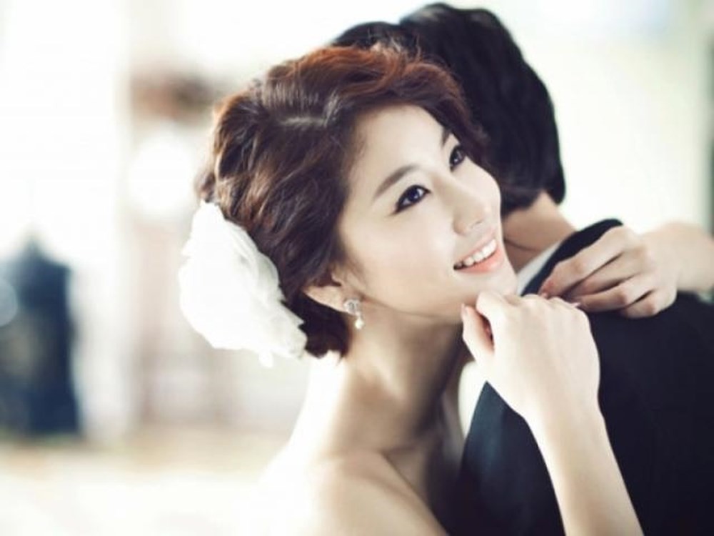 Chưa kịp khô nước mắt khi nhận tin chồng bị tai nạn, tôi chết điếng sau câu nói từ tình cũ của anh