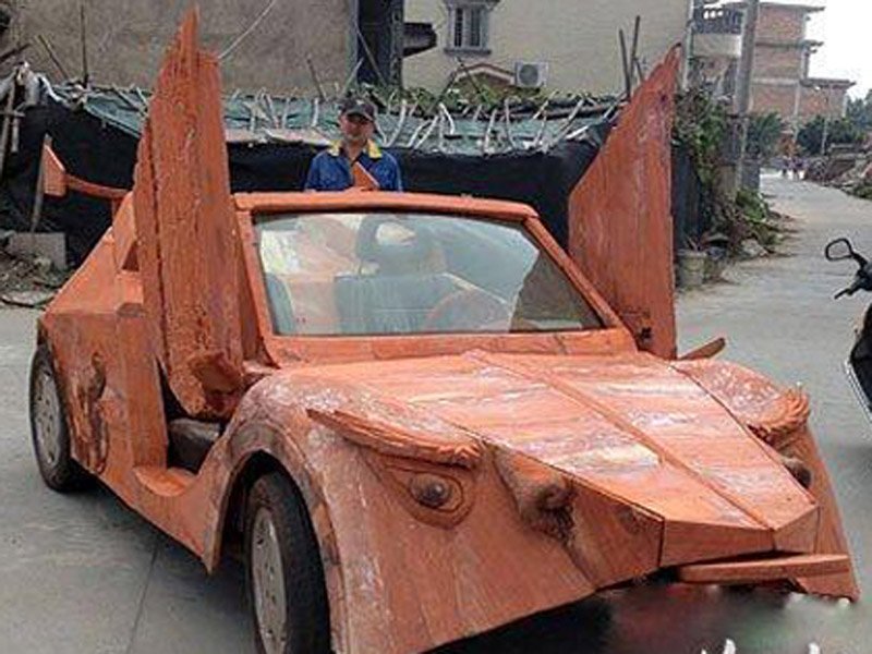 Hà Nội: Siêu xe Lamborghini bằng gỗ gây xôn xao