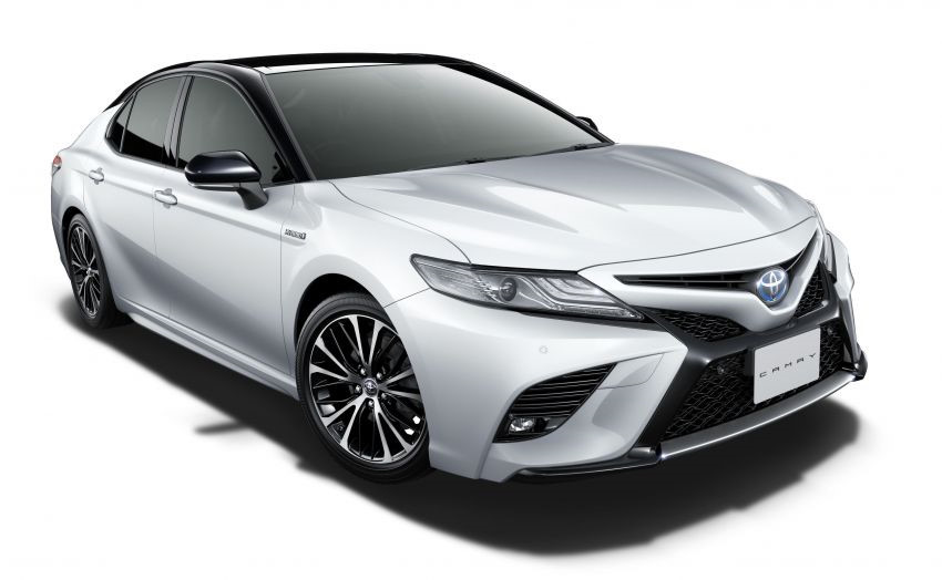 Toyota Camry Sport ra mắt thị trường Nhật, giá hơn 33.000 USD