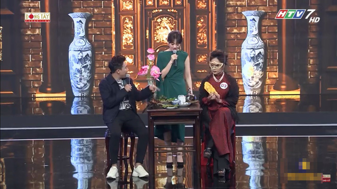 Giọng ca bí ẩn tập 3: Thấy Trấn Thành bênh mẹ, Hari Won tuyên bố mình là người sống trước sau như một