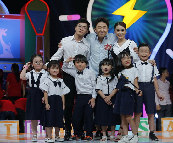 Nhanh như chớp nhí tập 3: Trấn Thành bị cậu bé biết tuốt chặt chém, chương trình lập kỷ lục với 3 giải nhất Nhanh như chớp nhí tập 3: Trấn Thành bị cậu bé biết tuốt chặt chém, chương trình lập kỷ lục với 3 giải nhất