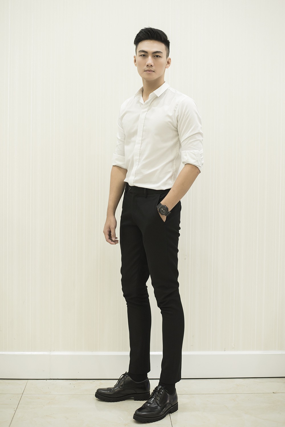 The Face 2018: Host Nam Trung làm khó thí sinh thay cho màn chào hỏi, hotboy Rời bỏ chia tay chương trình