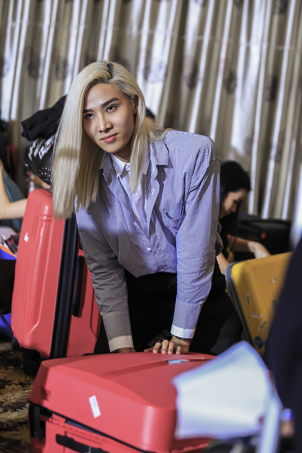 The Face 2018: Host Nam Trung làm khó thí sinh thay cho màn chào hỏi, hotboy Rời bỏ chia tay chương trình