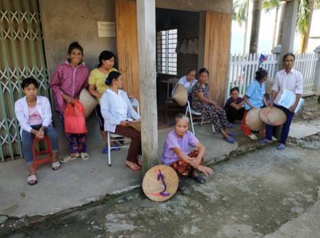 Sự thật đằng sau tin đồn y sĩ dùng chung kim tiêm khiến nhiều người nhiễm HIV