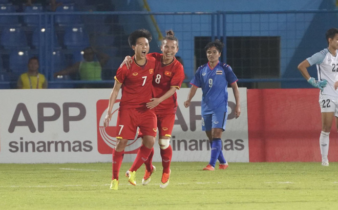 Người Thái tuyệt vọng không thốt nên lời vì thua Việt Nam, bị loại ngay từ vòng bảng