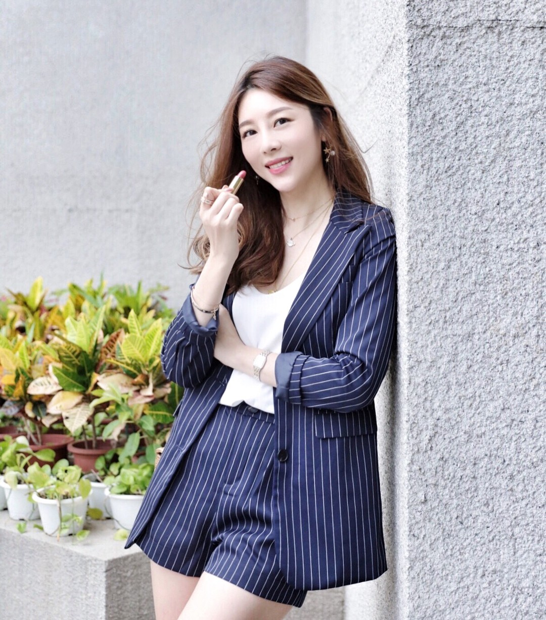 Để luôn mặc sang như người có tiền mà chẳng tốn kém sắm sửa đồ hiệu, các chị em chỉ cần tuân theo 6 gạch đầu dòng này