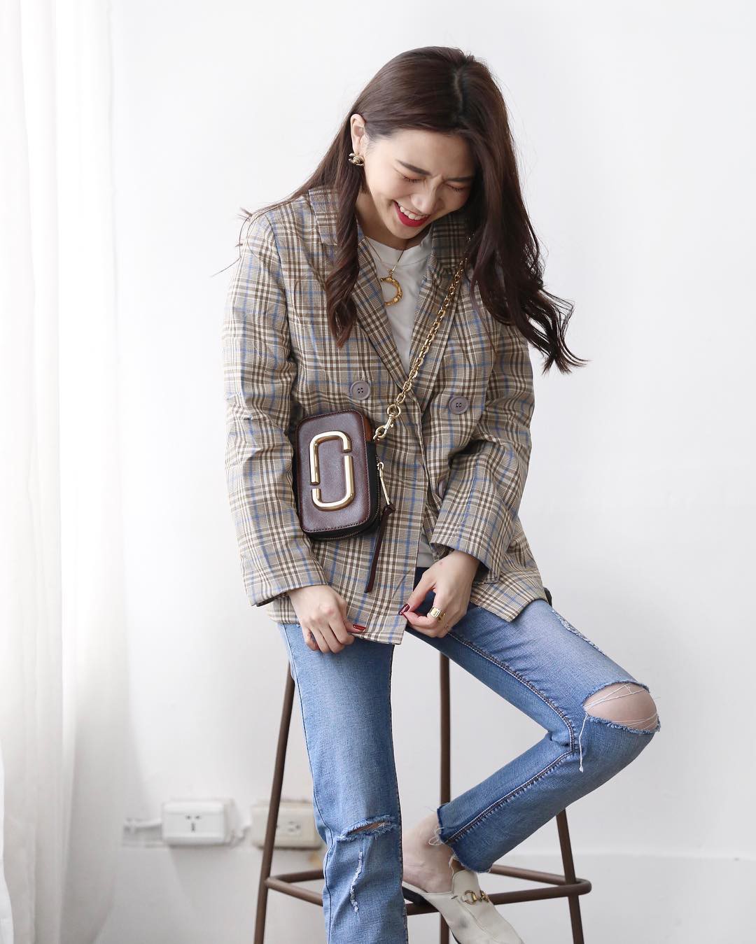 Để luôn mặc sang như người có tiền mà chẳng tốn kém sắm sửa đồ hiệu, các chị em chỉ cần tuân theo 6 gạch đầu dòng này