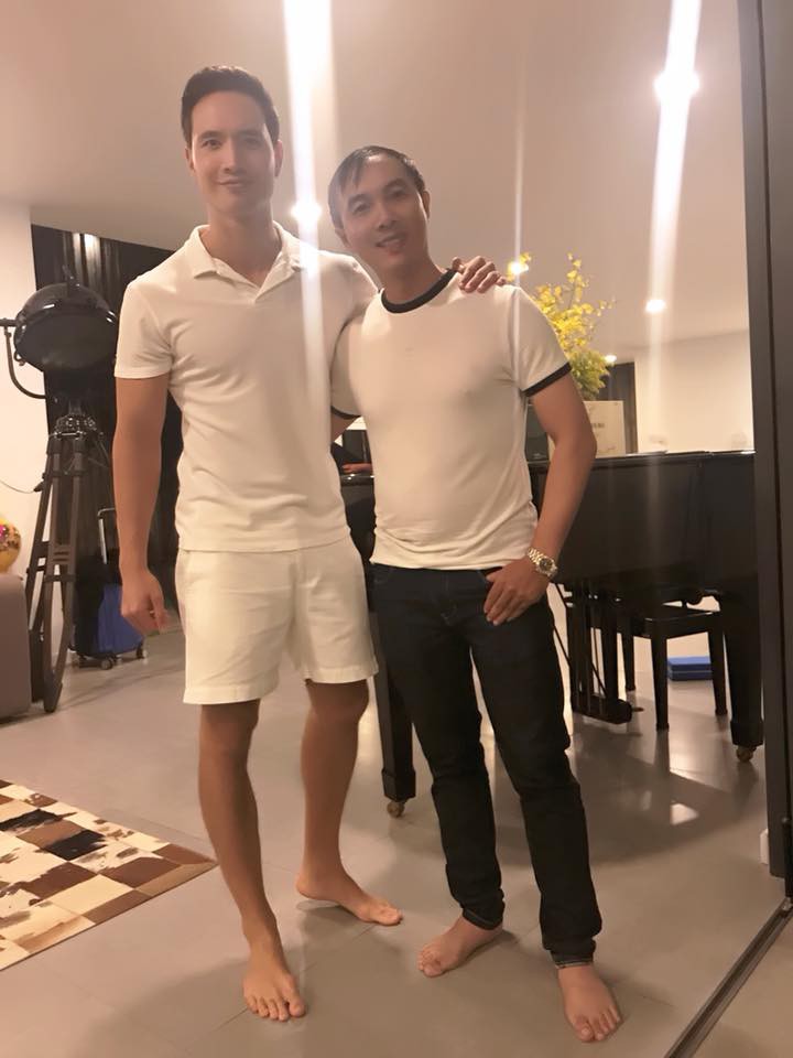 Hà Hồ - Kim Lý lại có động thái lạ: Cùng dự sinh nhật một người bạn nhưng né chụp hình chung