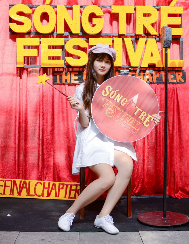 Ngắm dàn nữ sinh xinh xắn trường báo trong ngày nhập học, thế hệ hotgirl tiếp theo là đây chứ đâu