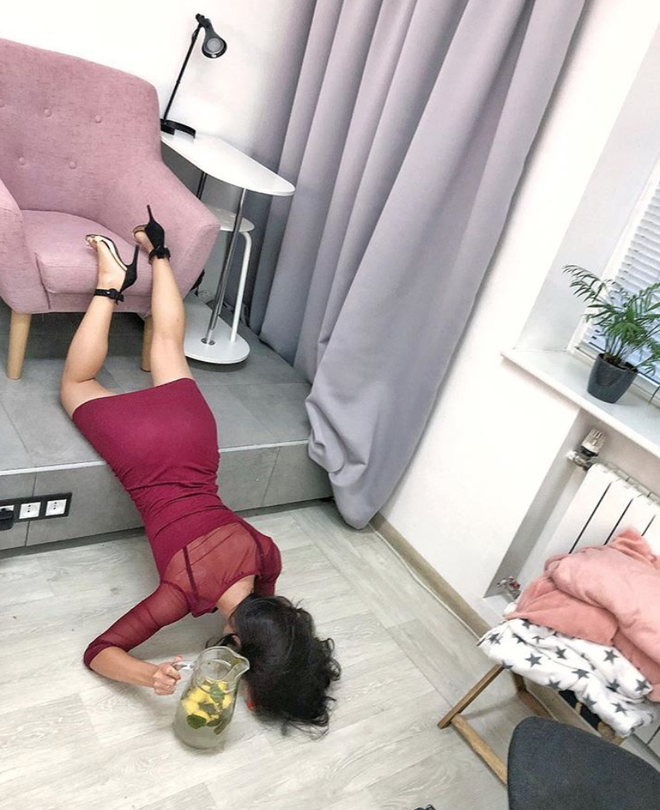 Tạo dáng quý tộc xưa rồi, hội Rich Kid thế giới mê mẩn dáng pose ngã sấp mặt thế này đây Tạo dáng quý tộc xưa rồi, hội Rich Kid thế giới mê mẩn dáng pose ngã sấp mặt thế này đây